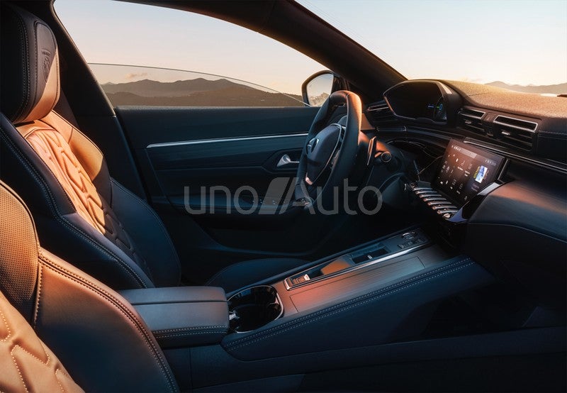 508 Plug-in Hybrid 225 Allure e-EAT8