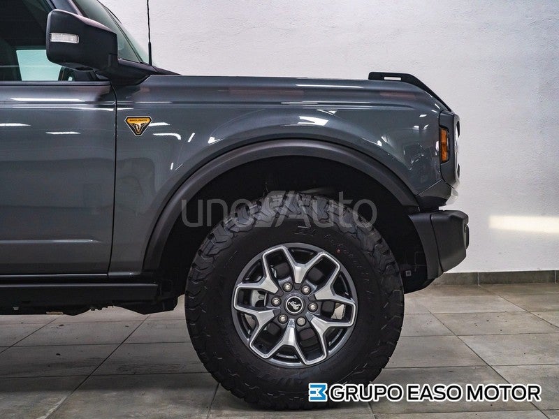 Bronco 2.7 EcoBoost V6 Badlands 335 Auto.