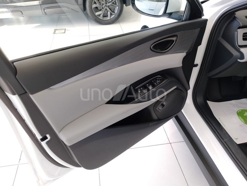 Seal 6 DM-i Touring Comfort Lite 156kW