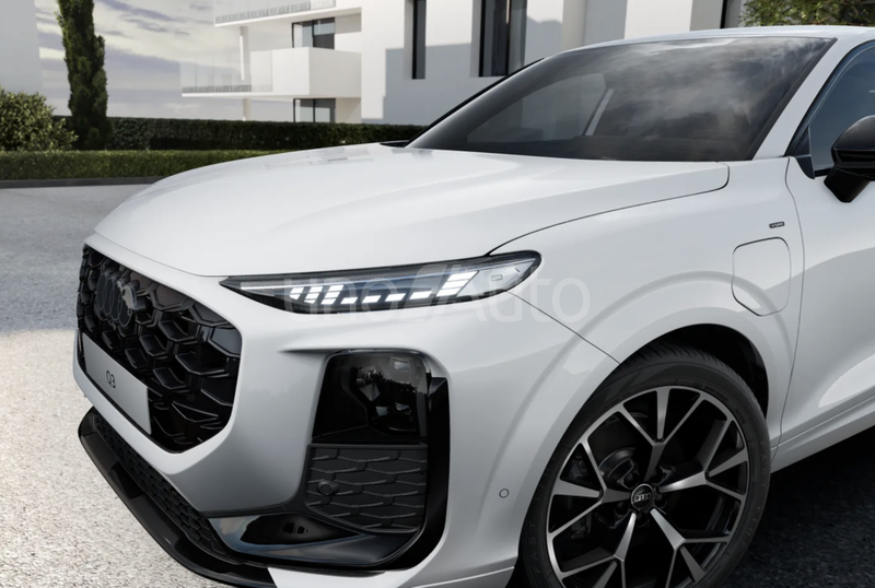 Q3 Sportback e-hybrid Black line S tronic 200kW