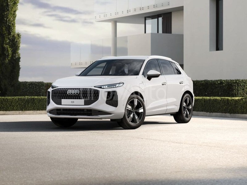 Q3 e-hybrid Progressive S tronic 200kW