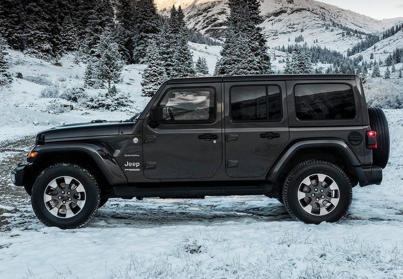 Wrangler Unlimited 2.0T GME Sahara 8ATX