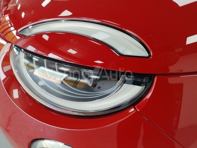 ICON 1.0 Hybrid 48kW (65cv)
