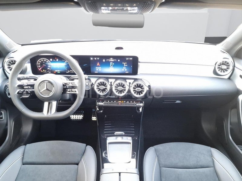A 250e Progressive Line Advanced 8G-DCT