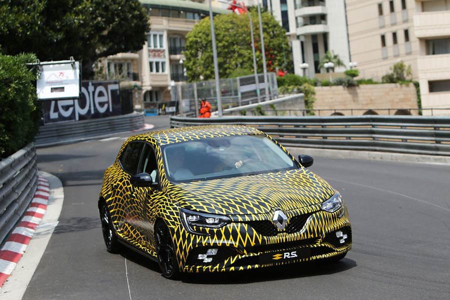 Renault presenta en sociedad el nuevo Mégane R.S. por las calles de Mónaco Renault presenta en sociedad el nuevo Mégane R.S. por las calles de Mónaco