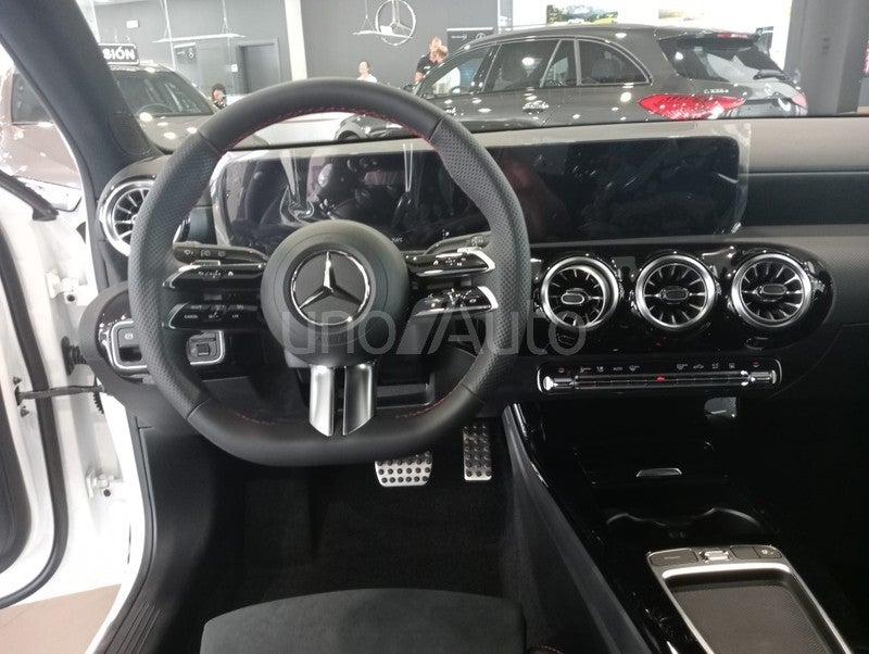 A 250e Progressive Line Advanced 8G-DCT