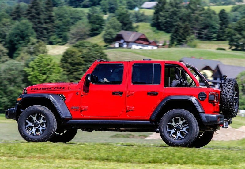 Wrangler Unlimited 2.0T GME Sahara 8ATX