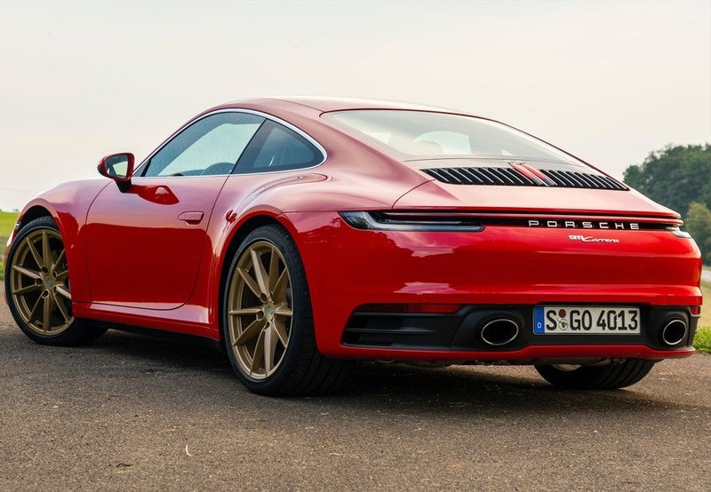 PORSCHE 911