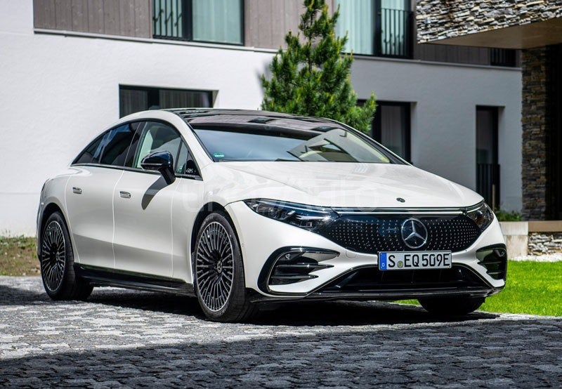 MERCEDES-BENZ EQS