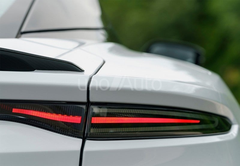 DBS Superleggera