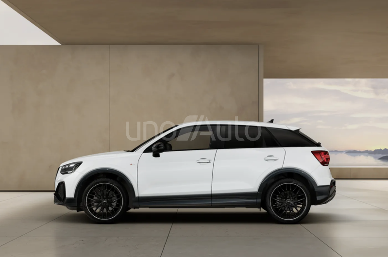 Q2 35 TFSI Adrenalin Black edition 110kW