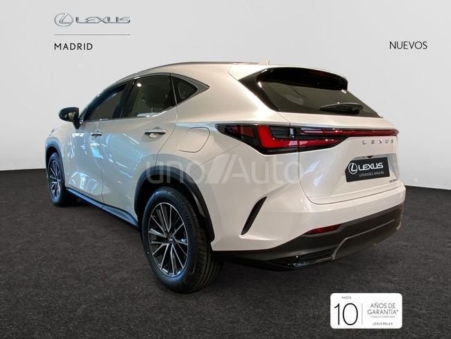 NX 300h Premium 2WD