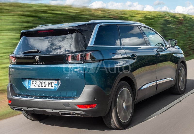 PEUGEOT 5008 SUV