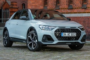 AUDI A1 Allstreet 30 TFSI Adrenalin Black Edition