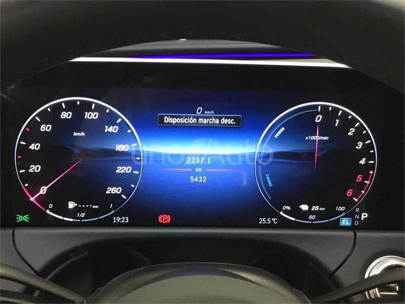 CLASE E 300 de con tecnología hibrida EQ