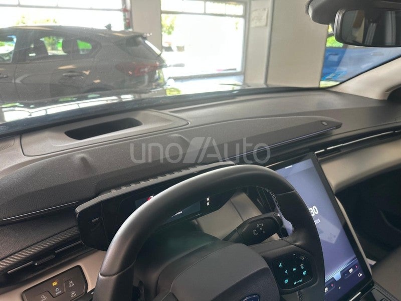 Capri AWD Rango Extendido Select 79kWh