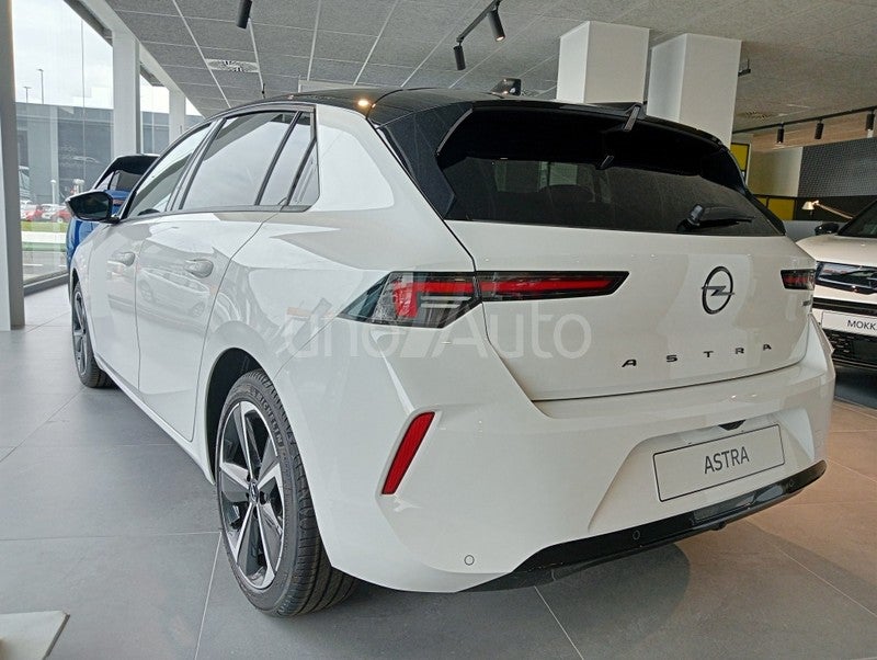 Astra 1.2T XHT Hybrid eDCT6 S/S GS 136