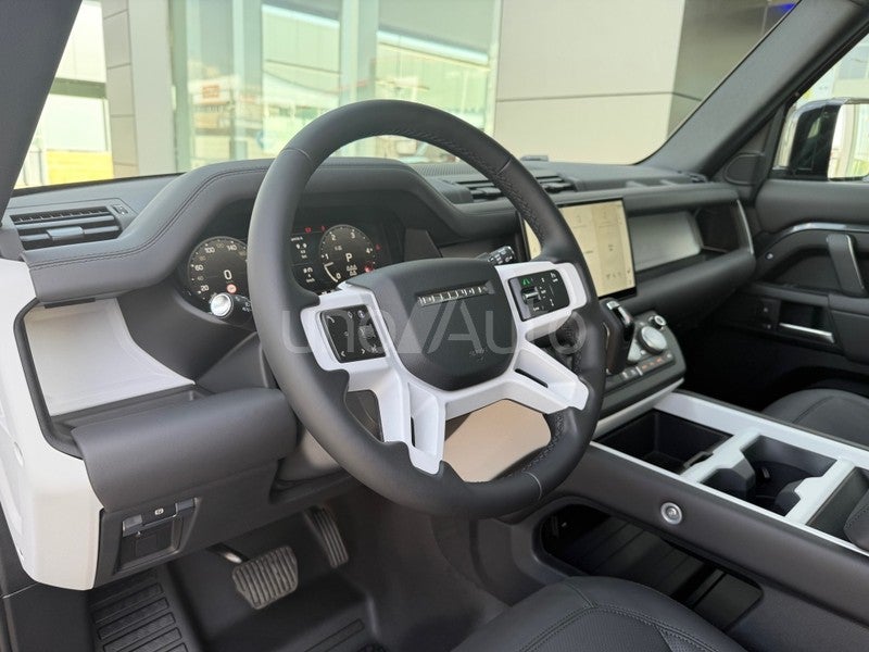 Defender 110 3.0 I6 MHEV X-Dynamic HSE AWD Aut. 400