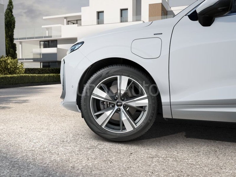 Q3 Sportback e-hybrid S line S tronic 200kW