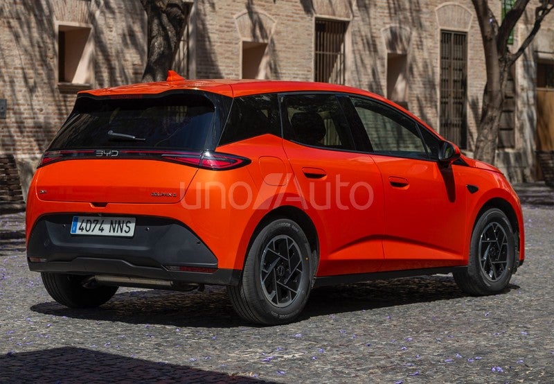 Dolphin G 1.5 DM-i Active 129kW