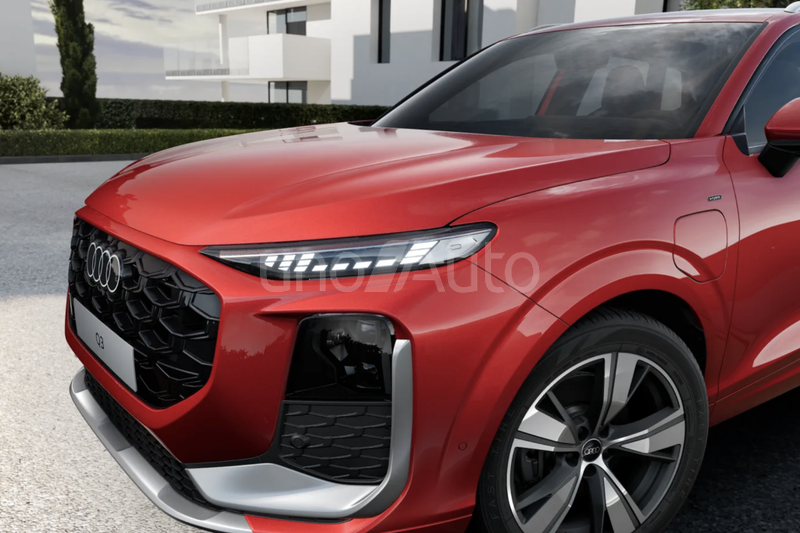 Q3 e-hybrid S Line S tronic 200kW