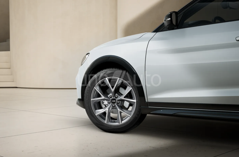 A1 Allstreet 30 TFSI Adrenalin S tronic 85kW