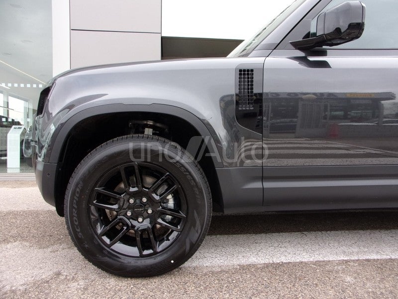 Defender 110 3.0D l6 MHEV S AWD Aut. 250