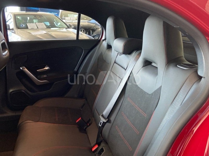 250 e Compacto con tecnología híbrida EQ