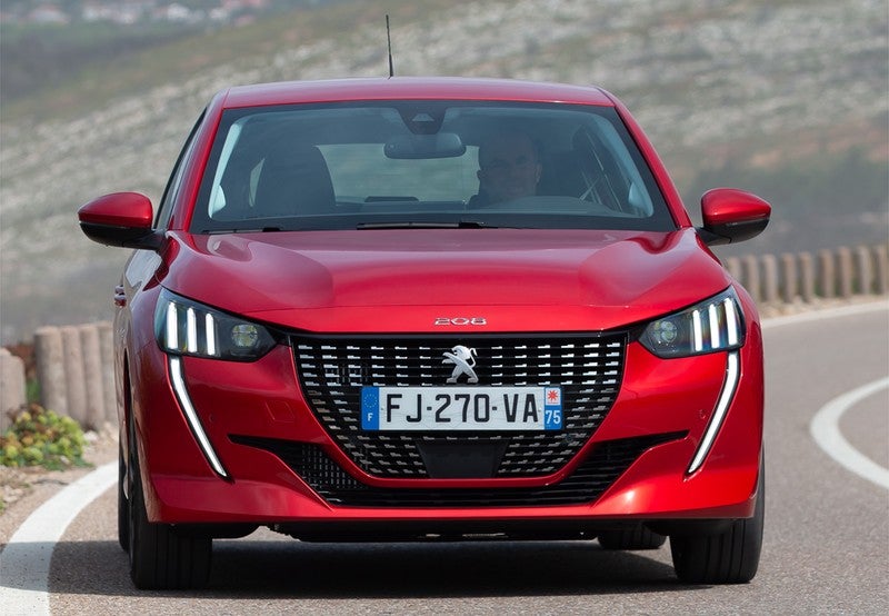 PEUGEOT 208