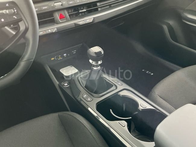 1.0 T-GDi MHEV Tech 85kW (115CV)