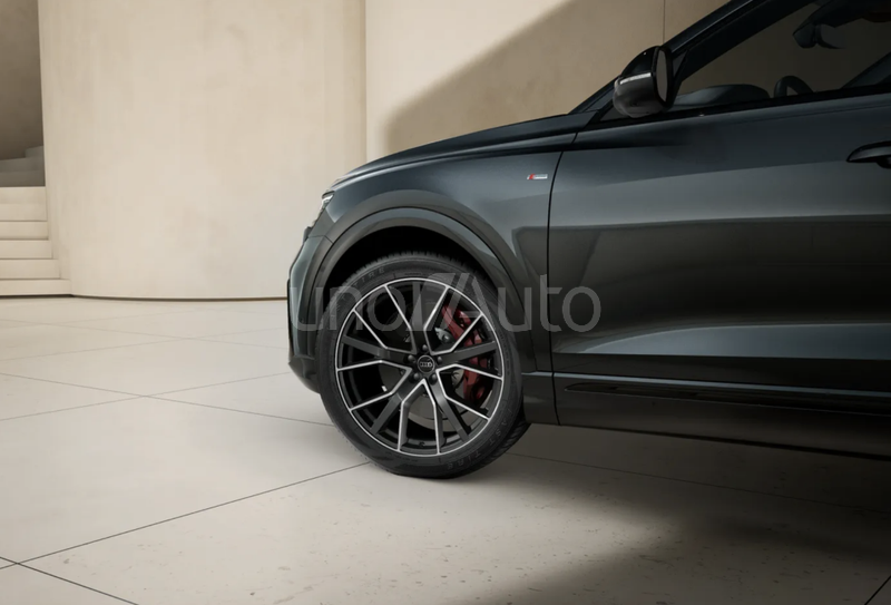 Q8 TFSIe Black line quattro tiptronic 360kW