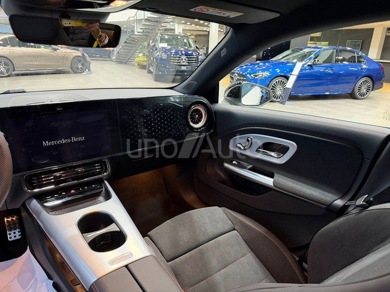 CLA 180 con tecnología híbrida