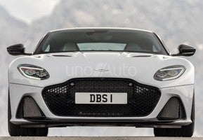 Aston Martin Dbs
