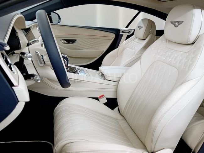 V8 Azure Coupé