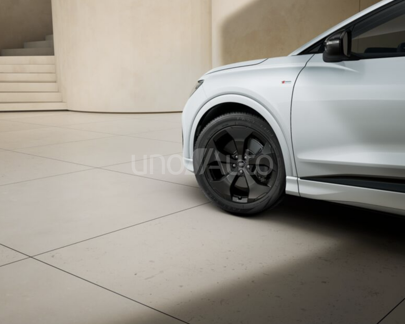 Q4 e-tron Sportback performance Black line 210kW 82KWh