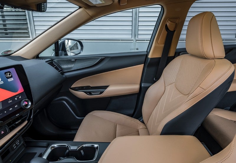 NX 300h Business Navigation 2WD