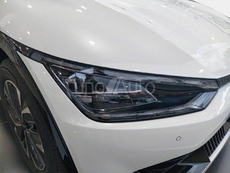 Plus Edition 774kWh 168kW RWD Long R