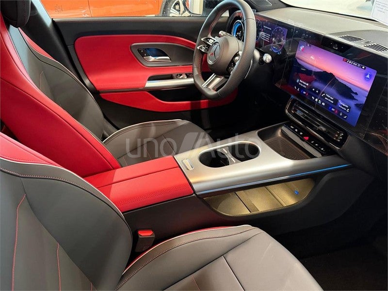 CLASE CLA 180 con tecnología híbrida