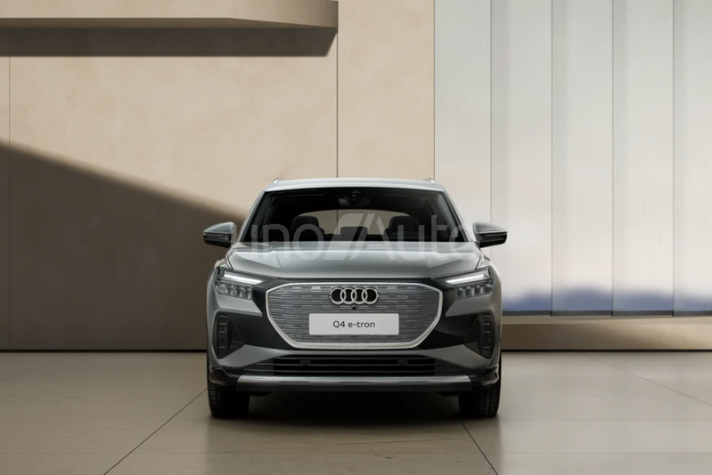 Q4 e-tron 40 Advanced 150kW 63KWh