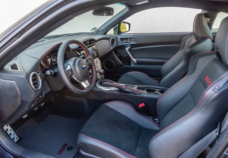 BRZ 2.0R Executive