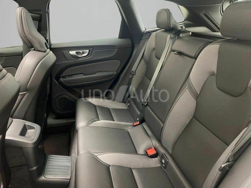 2.0 T6 AWD Recharge Plus Black Ed AT