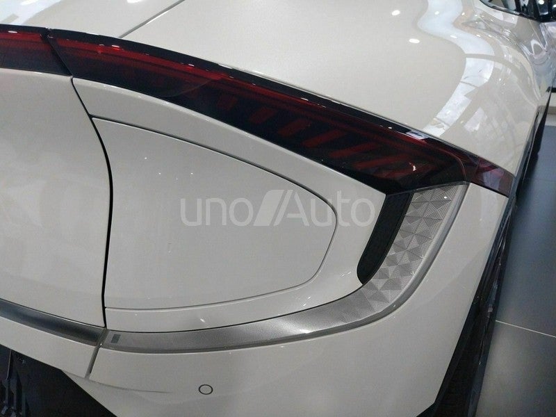 Plus Edition 774kWh 168kW RWD Long R