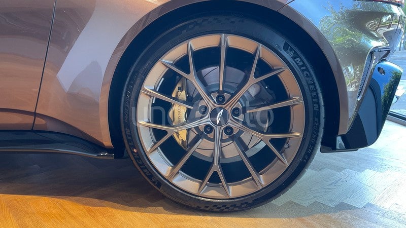 4.0 V8 Roadster Auto