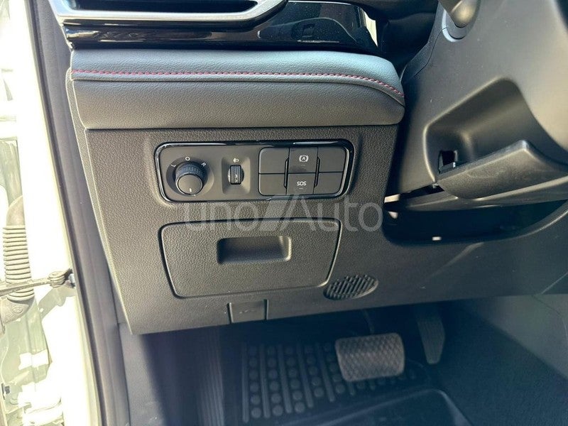 MAX 4WD 8AT
