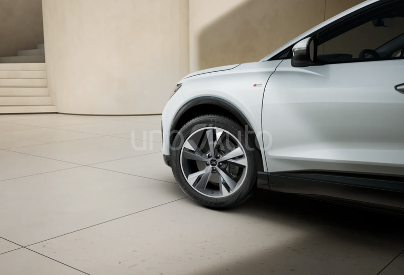 Q4 e-tron Sportback 45 Genuine edition 82KWh