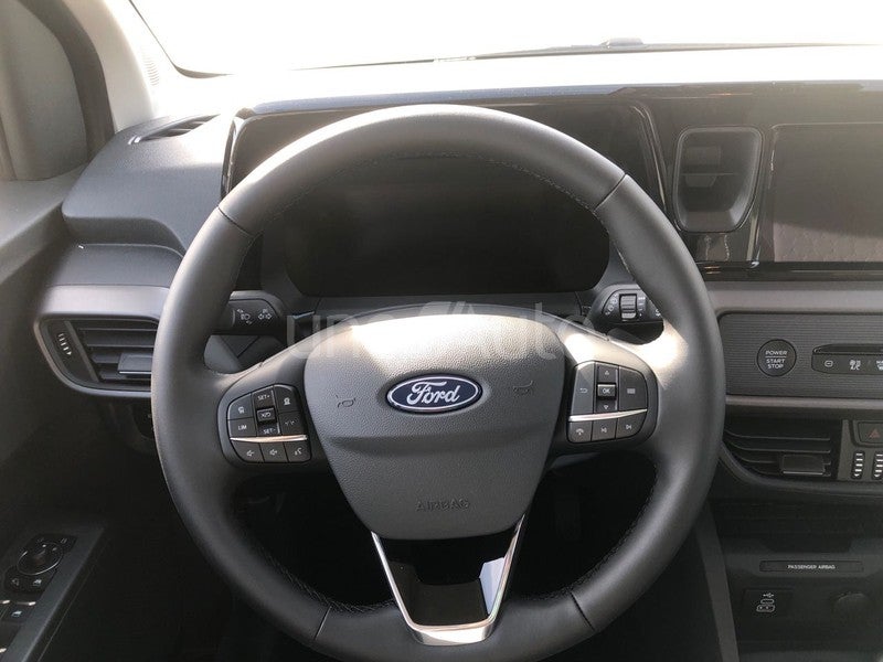 Tourneo Courier 1.0 Ecoboost Titanium