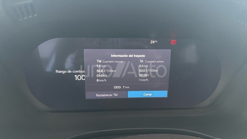 XC60 2.0 B5 P MHEV CORE AUTO 4WD 250 5P