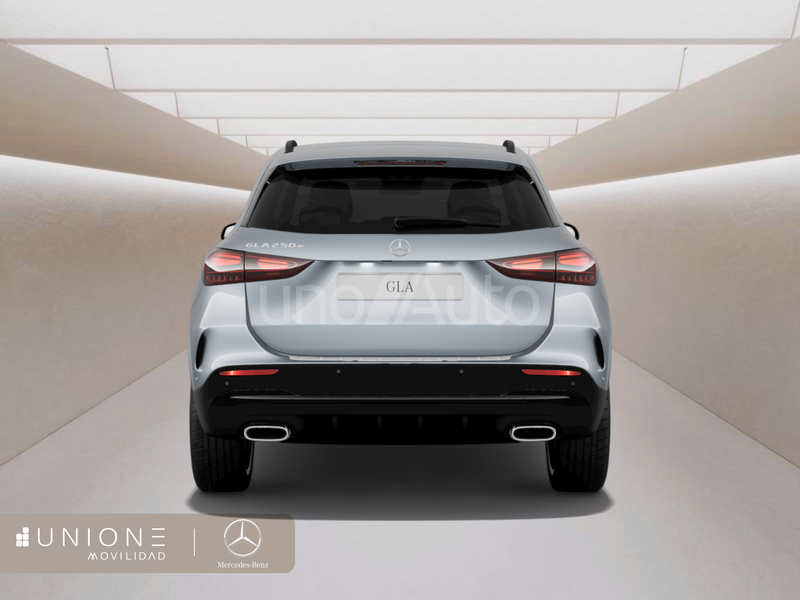 GLA 250 e con tecnología híbrida EQ