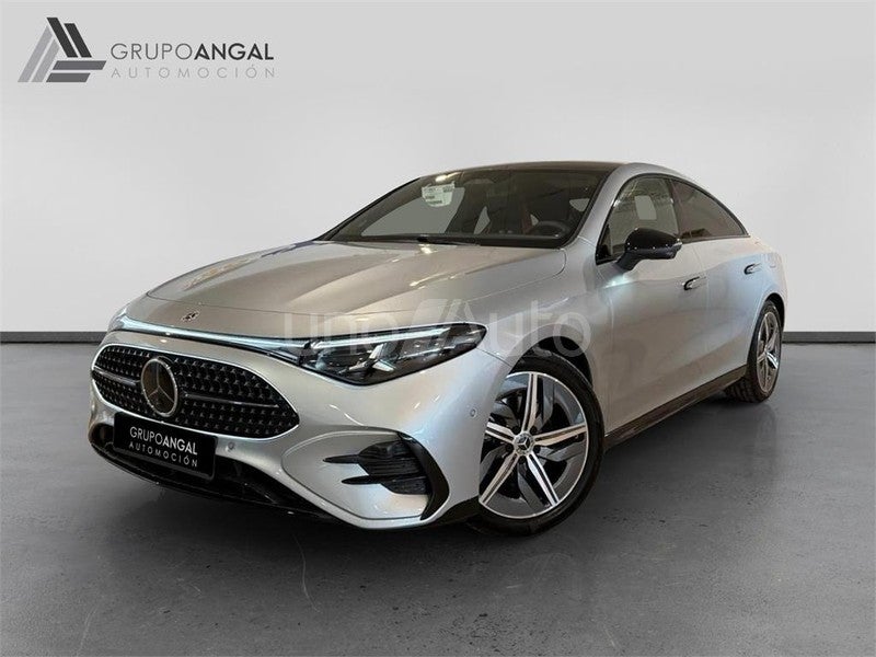 CLASE CLA 180 con tecnología híbrida