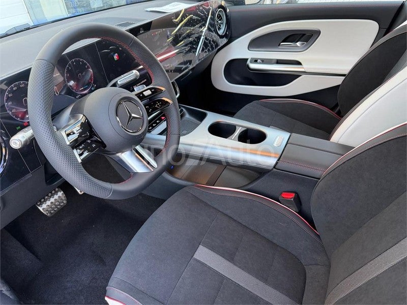 CLASE CLA 220 con tecnología híbrida